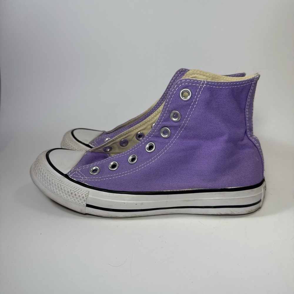 Converse size 6.5 Lavender High-Top Sneakers